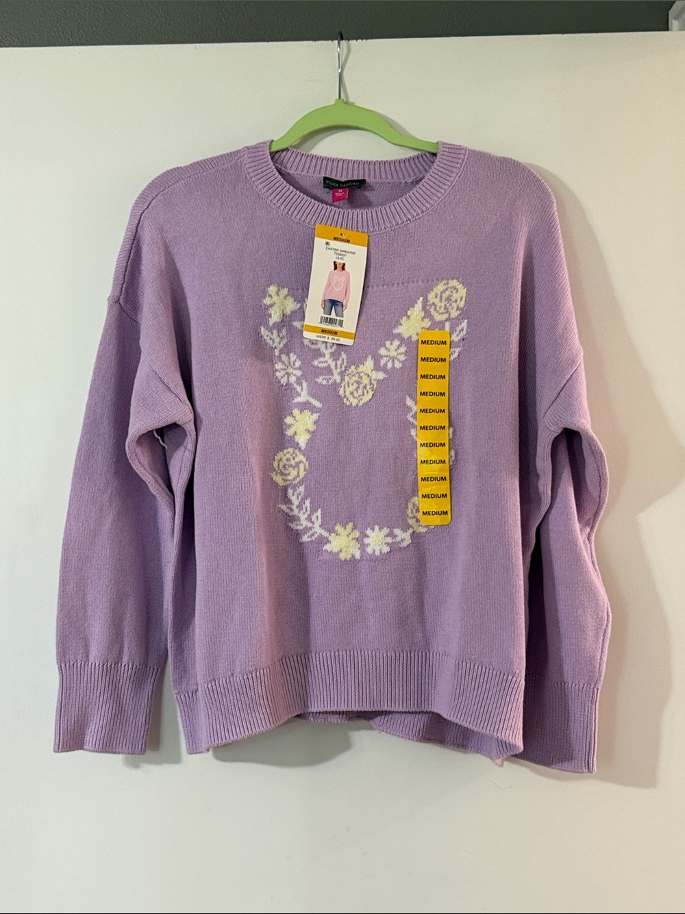 Vince Camuto Lavender Crewneck Sweater with White Floral Wreath